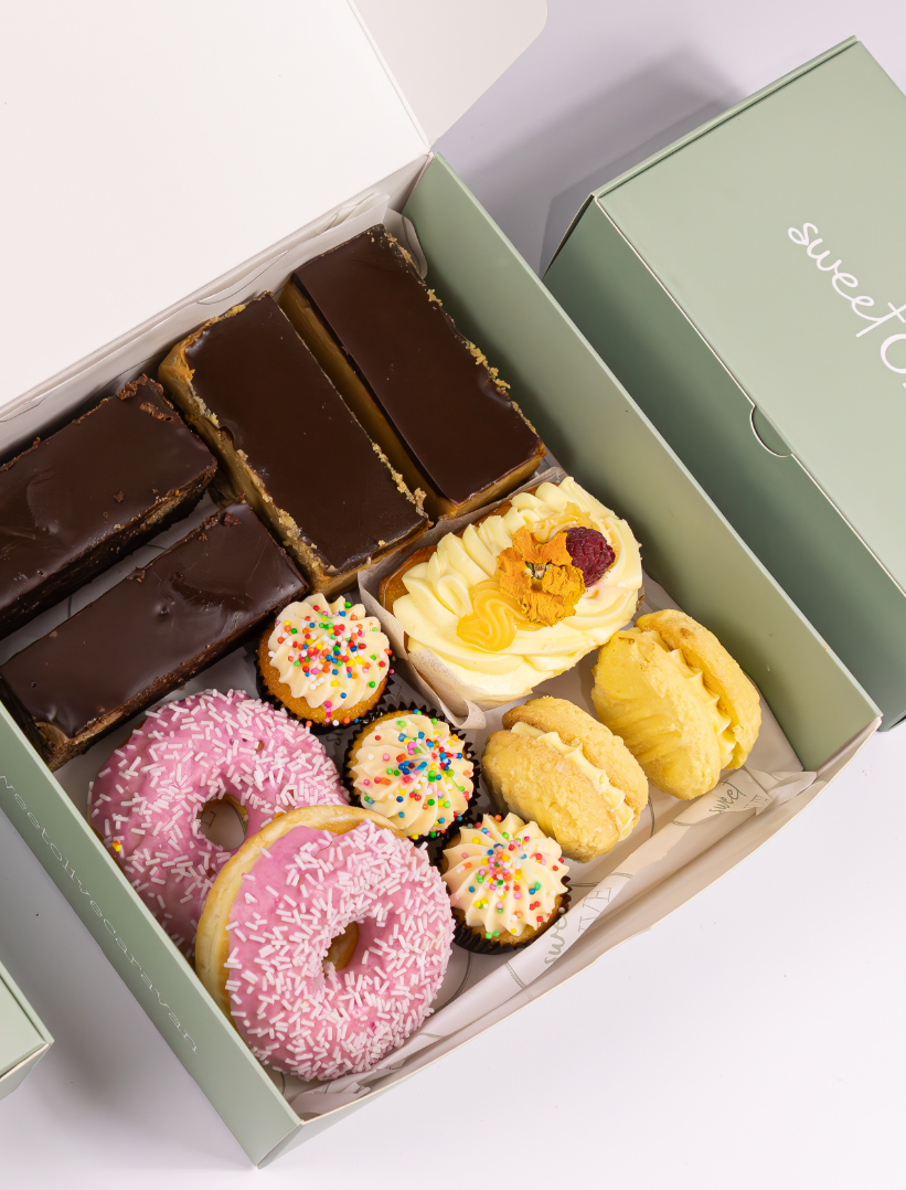 Large Sweet Treat Box